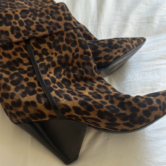 YSL SAINT LAURENT NIKI BOOTIES IN LEOPARD PRINT SUEDE - Picture 8 of 10